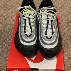 Nike Men's Black, Gray, and White Sneakers with Neon Accents